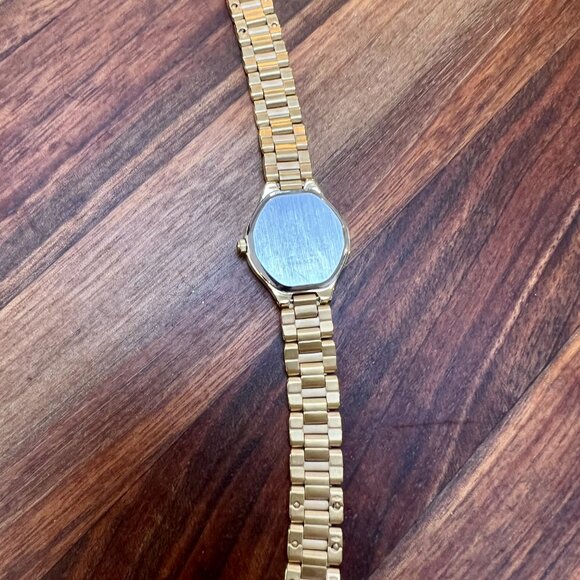 Stunning Citizens Gold Ladies Watch main image 5
